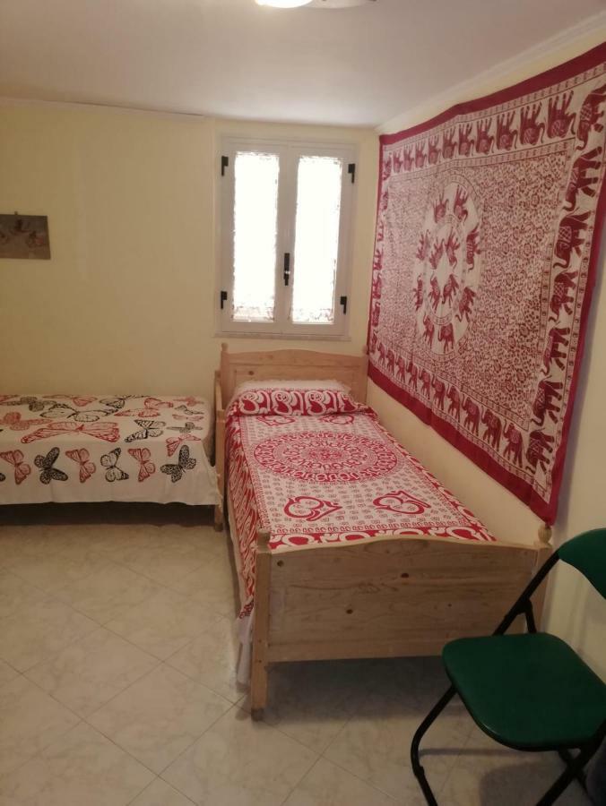Casa Soraya, Dimora Tipica A 2 Passi Dal Duomo. Lägenhet Cefalù Exteriör bild
